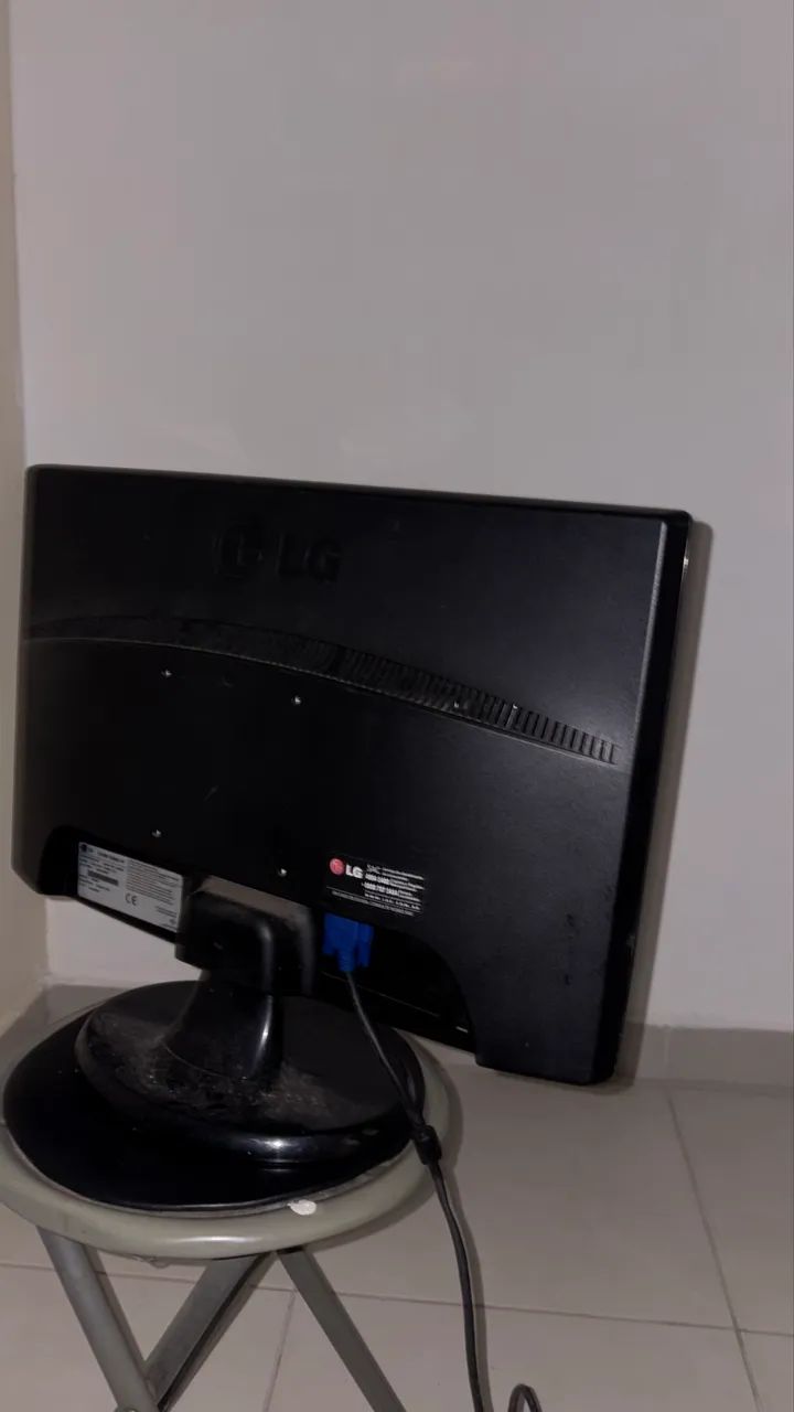     Monitor LG Flatron W2043S ? 20 - Foto 3