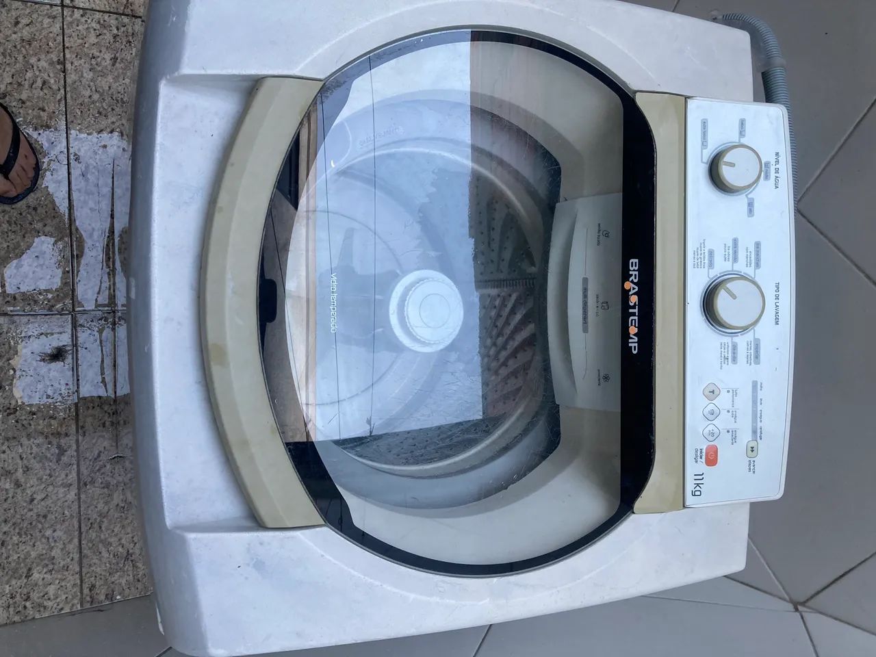 Vende-se lava roupas 