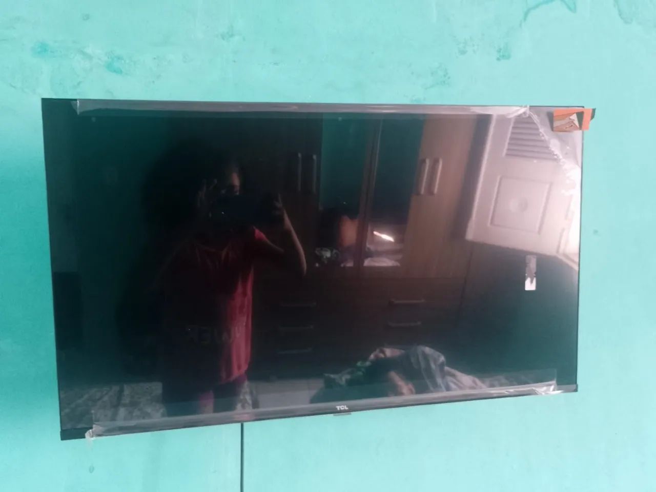 Vendo Tv TCL SEMI NOVA - Foto 4
