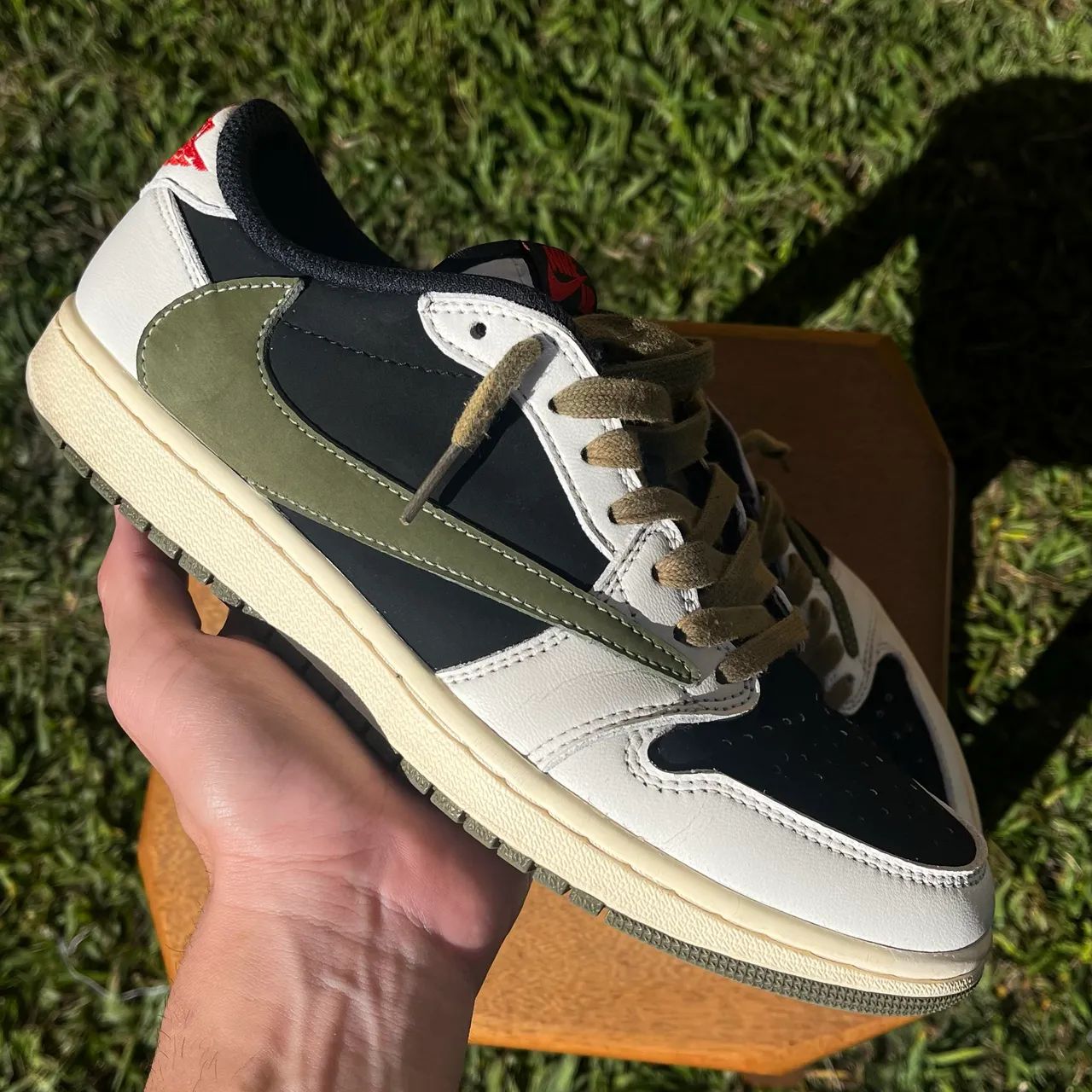 Nike Travis Scott Olive tamanho 40