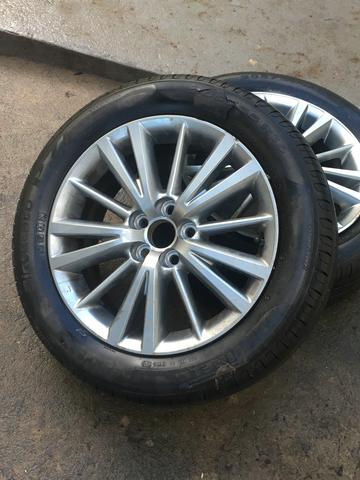 Vende se aro corolla 16