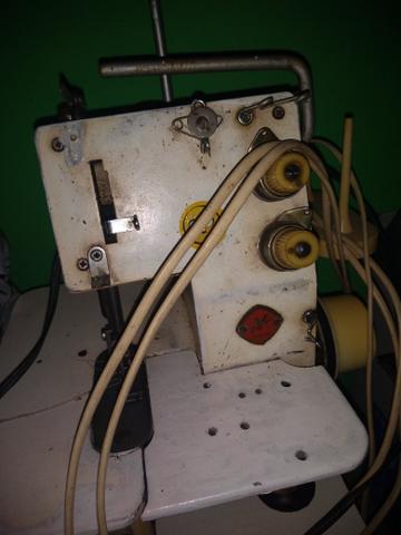 Máquina de costura Galoneira doméstica - Foto 2