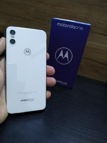 Motorola one 64 gb - branco - lindo