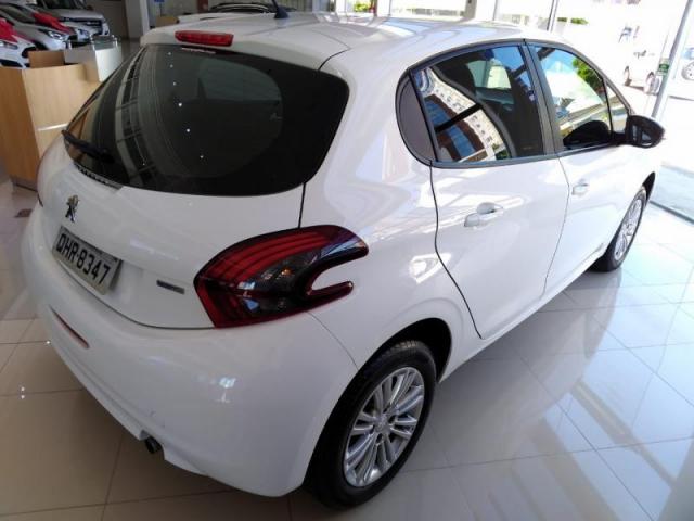 Peugeot 208 active pack 1.2 12v - Foto 5