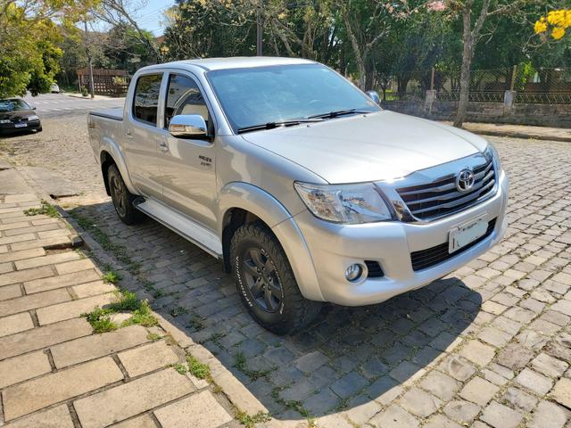 Toyota Hilux 2014 SRV 4x4 gasolina - Foto 2