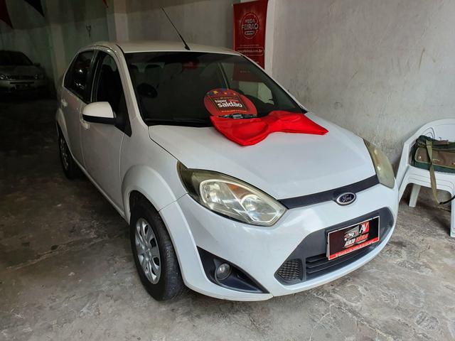Fiesta Sedan 2013 1 mil de entrada Aércio Veículos fg