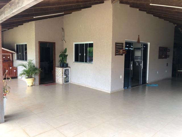 Excelente casa em lote de 800m - Foto 2
