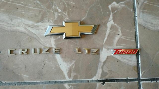 Conjunto de emblema da tampa traseira Chevrolet Cruze turbo 