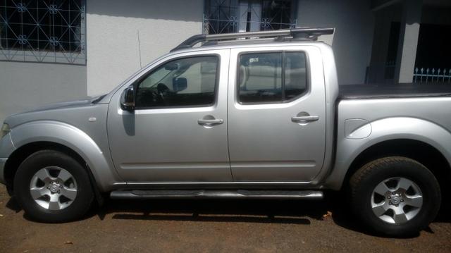 Nissan Frontier LE automática 4X4, diesel, modelo 2012 - Foto 2