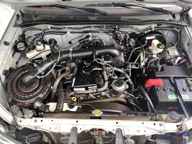 Hilux Sw4 2.7 SR Flex 5 Lugares - 2015 - Aceito Carro ou Moto como entrada - Foto 17