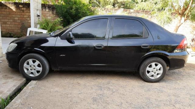 Vendo Prisma 1.4 completo