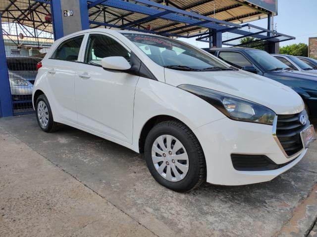 HB20 Completo Impecável Baixa Km Pneus Novos