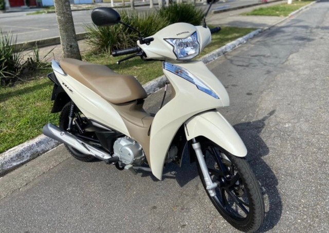 VENDE MOTO HONDA BIZ 2020