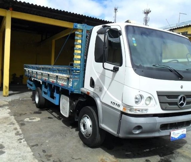 MERCEDES ACCELO 1016 CARROCERIA 2013