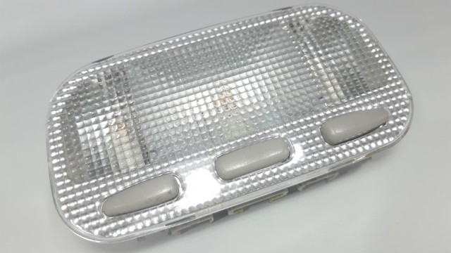 Luz De Teto Dianteira Citroen Xsara Picasso 2005