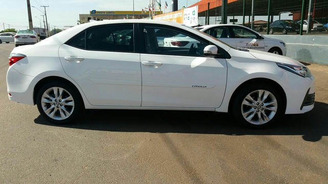 COROLLA XEI 17/18