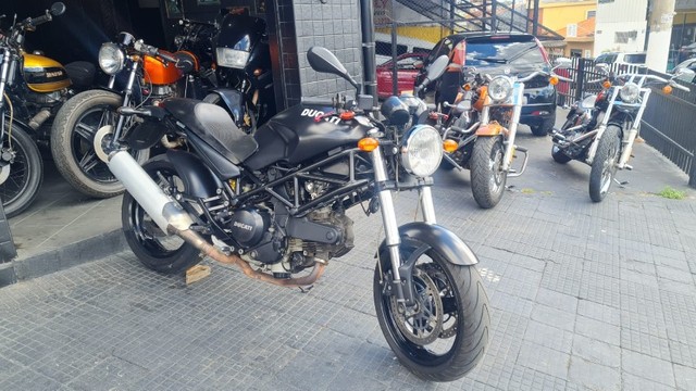 DUCATI MONSTER 695
