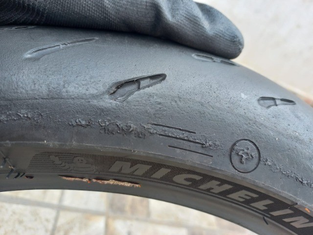 Pneu Michelin Power RS 120/70-17 - Foto 3