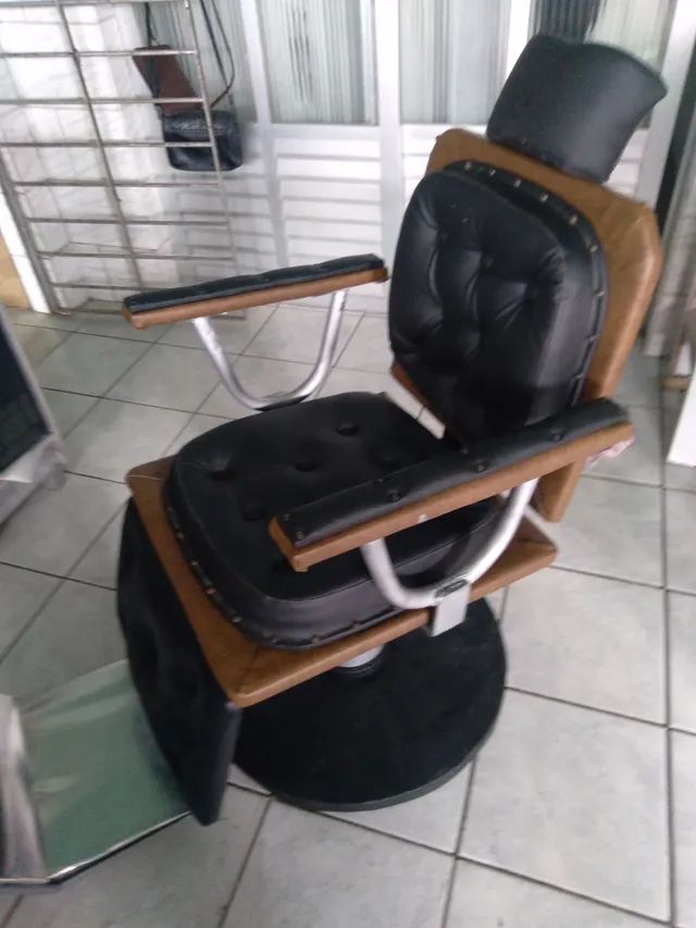Cadeira de Barbeiro Ferrante Retrô