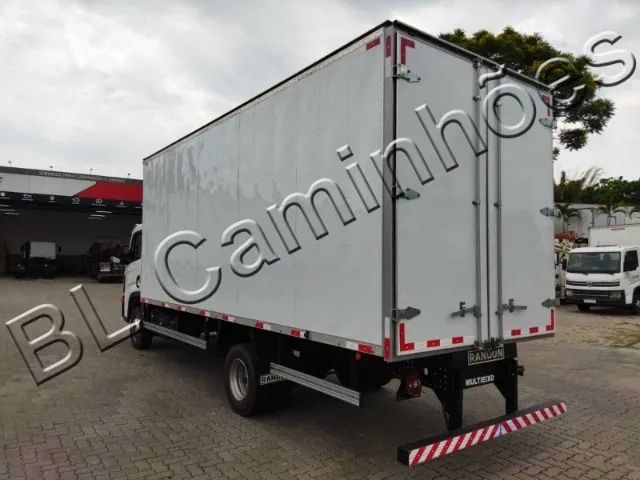VW 11-180, Ano 2023, C/ Baú, C/ 333 Km rodados. - Foto 5