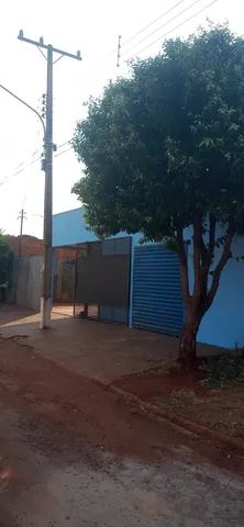 Casa com Salão Comercial