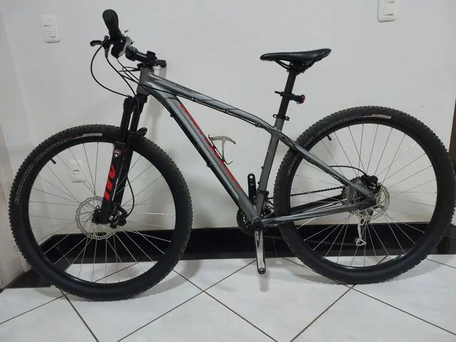 Bicicleta specialized rockhopper aro 29 tam M. Varios UPs. Oportunidade Ciclismo Parai 1176525819 OLX