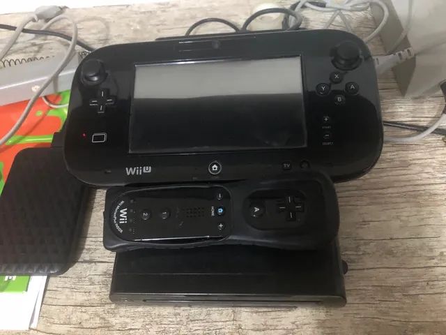 Console - Nintendo Wii U Desbloqueado + 1 jogo ( USADO )