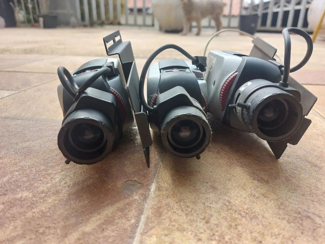 Câmera bosch 3 por valor de 1