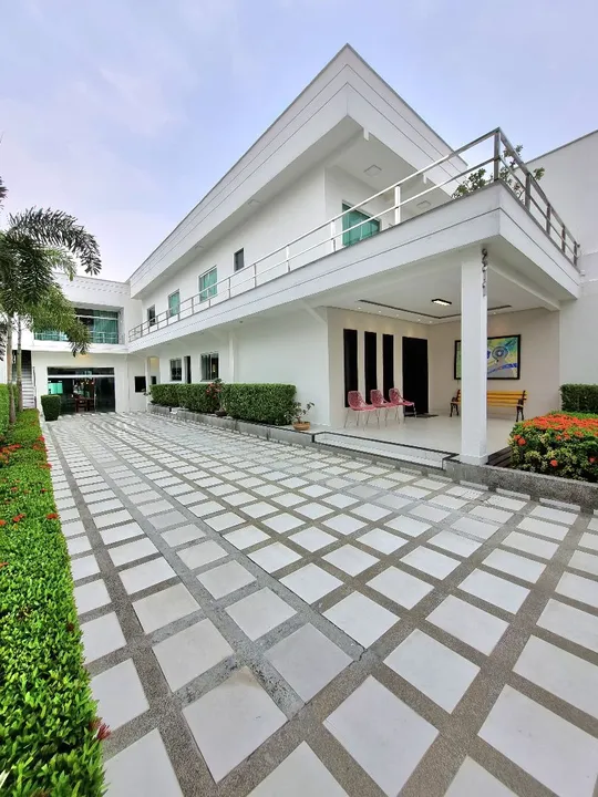 Casa +2 studio, Japiim. 100% mobiliado, Duplex com 4 qts,, Studios e 4 vagas.