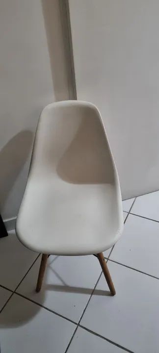 Cadeiras Brancas Pés Palito