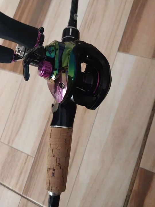 Kit Pesca Completo Carretilha Camaleão com Vara Cortiça Ultralight Exclusiva Leia Anúncio  - Foto 5