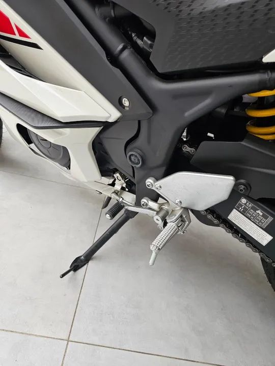 YAMAHA YZF R3 60th ANNIVERSARY ABS - Foto 6