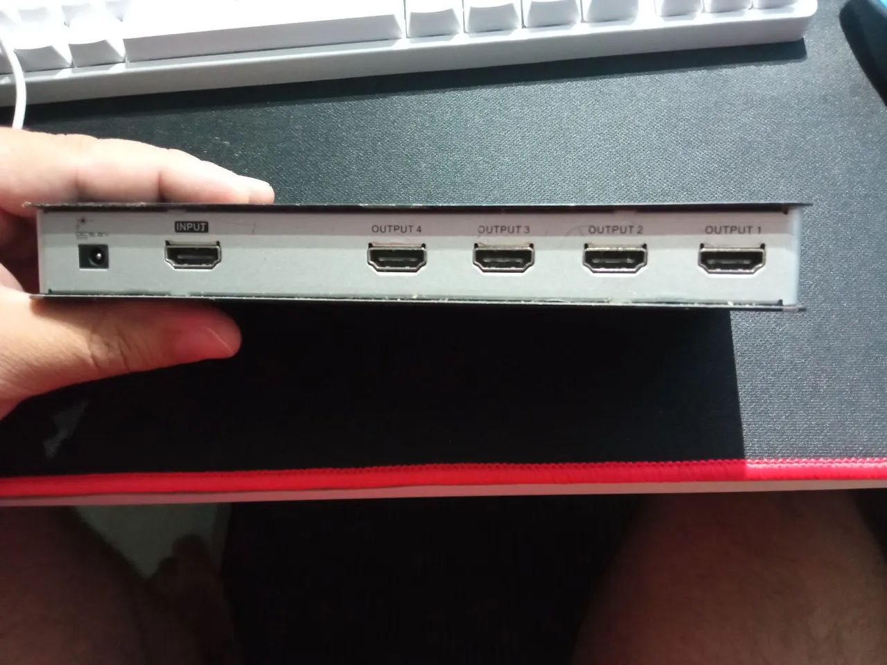 Divisor de vídeo HDMI de 4 portas aten  - Foto 3