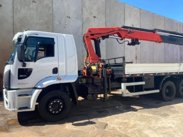 Ford Cargo 2429 Munck Madal 2013 (repasse)