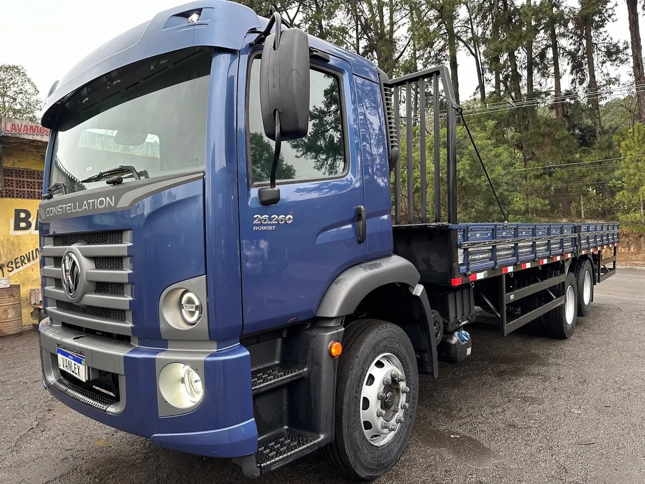 Vw 26260 2024 6x2 truck carroceria 22.000km pneus novos  - Foto 12