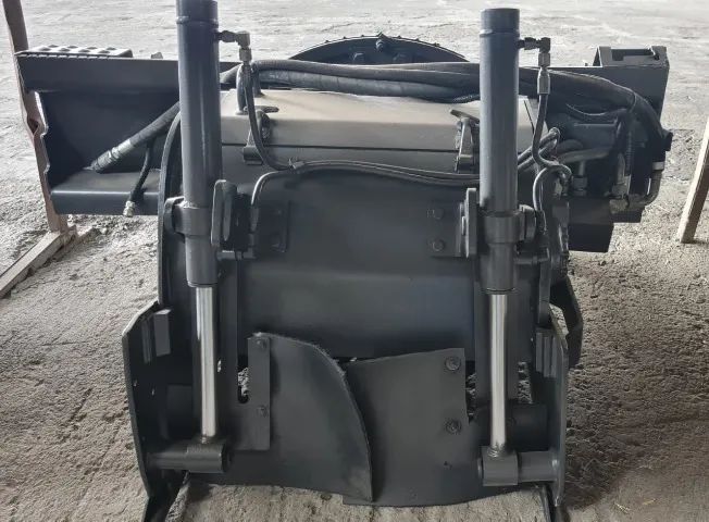 Implemento Fresadora De Asfalto Bobcat 60cm Semi Nova 2020; - Foto 2