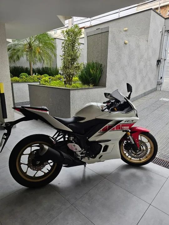 YAMAHA YZF R3 60th ANNIVERSARY ABS - Foto 3