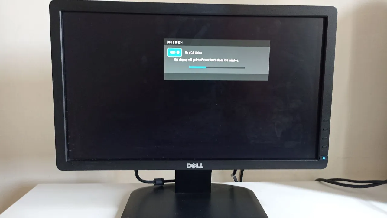 Monitor LCD Dell 19' em bom estado.