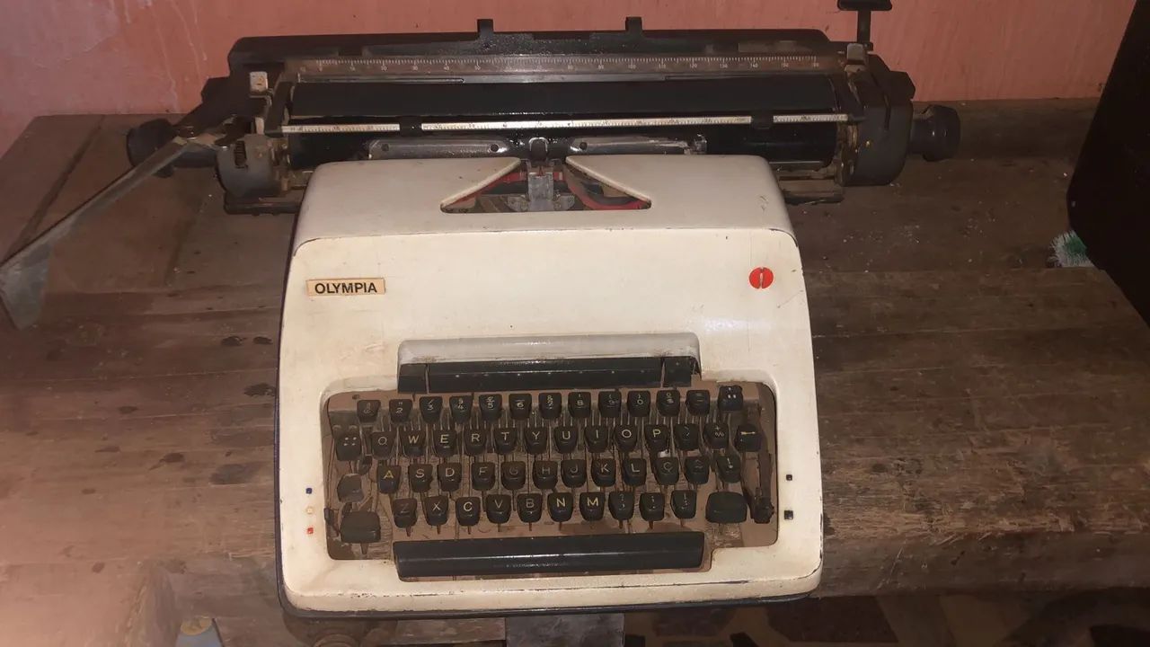 Máquina de escrever