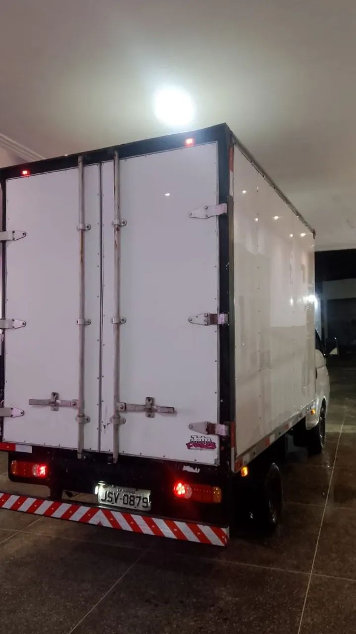 Caminhão bongo conservado o mais zero de toda região  - Foto 2