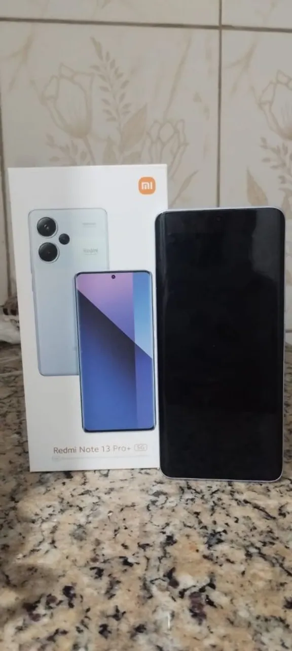 Celular em perfeito estado, tenho a nota fiscal, caixa, carregador original.