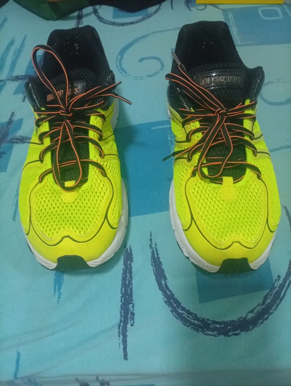 Tênis Olympus Amarelo com Detalhes em Preto e Laranja