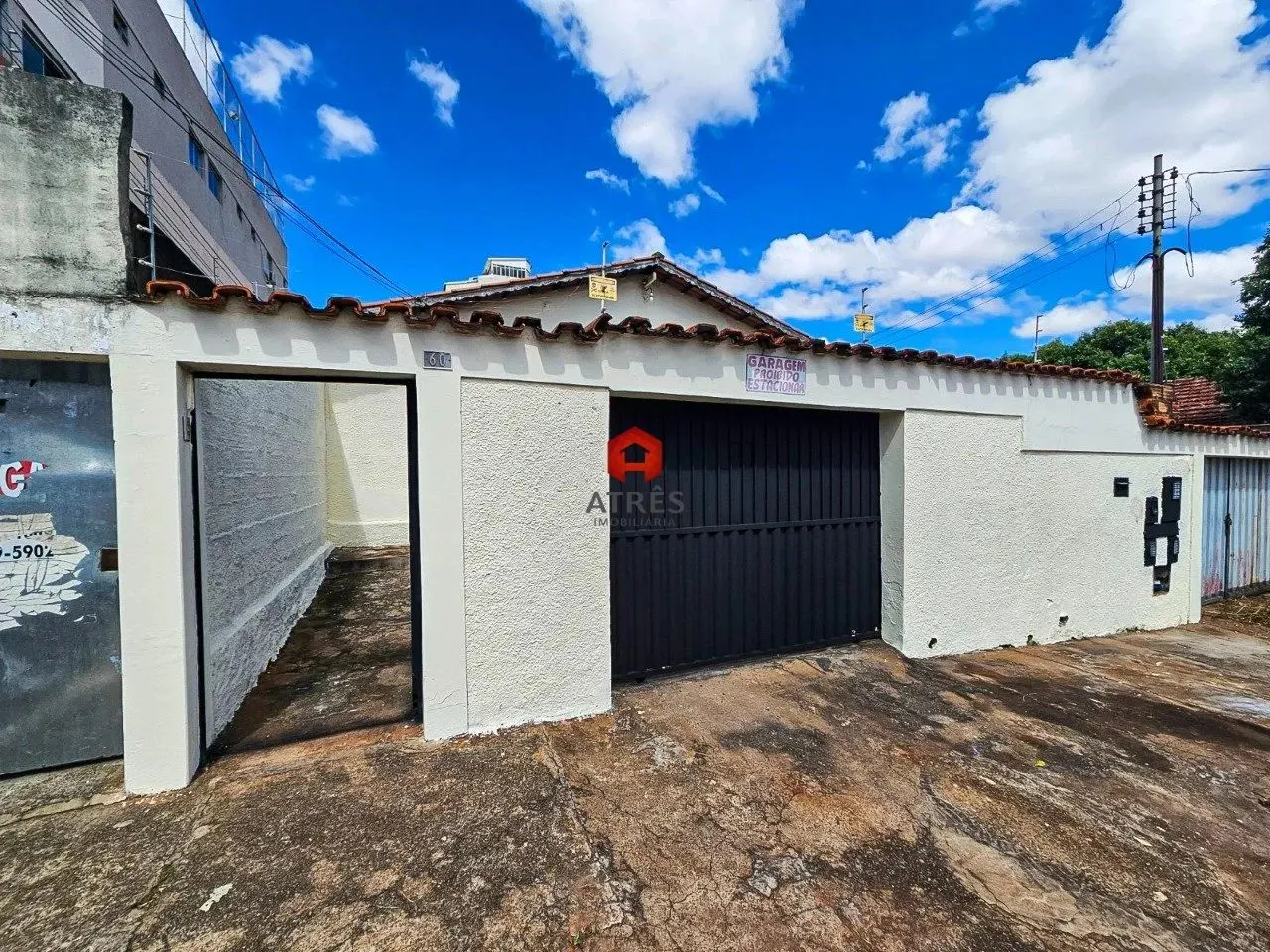 Casa residencial para locação com 80m² localizada no Setor Leste Universitário