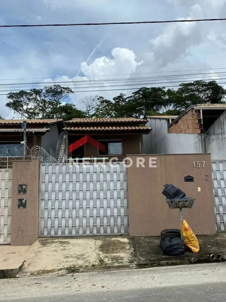 Casa em Rua D - Floresta Encantada - Esmeraldas/MG