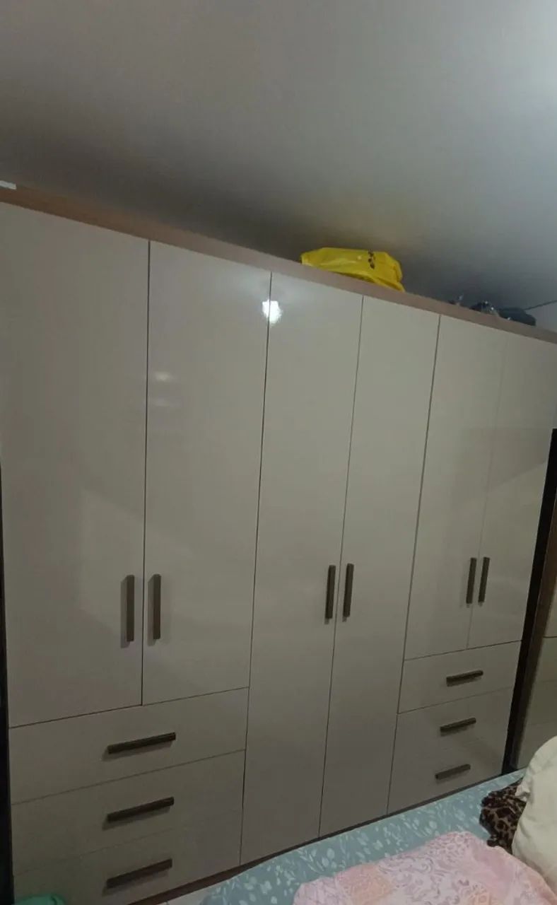 Guarda-Roupas de Casal 