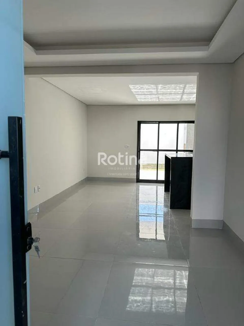 Casa à venda, 3 quartos, Novo Mundo - Uberlândia/MG - Rotina Imobiliária