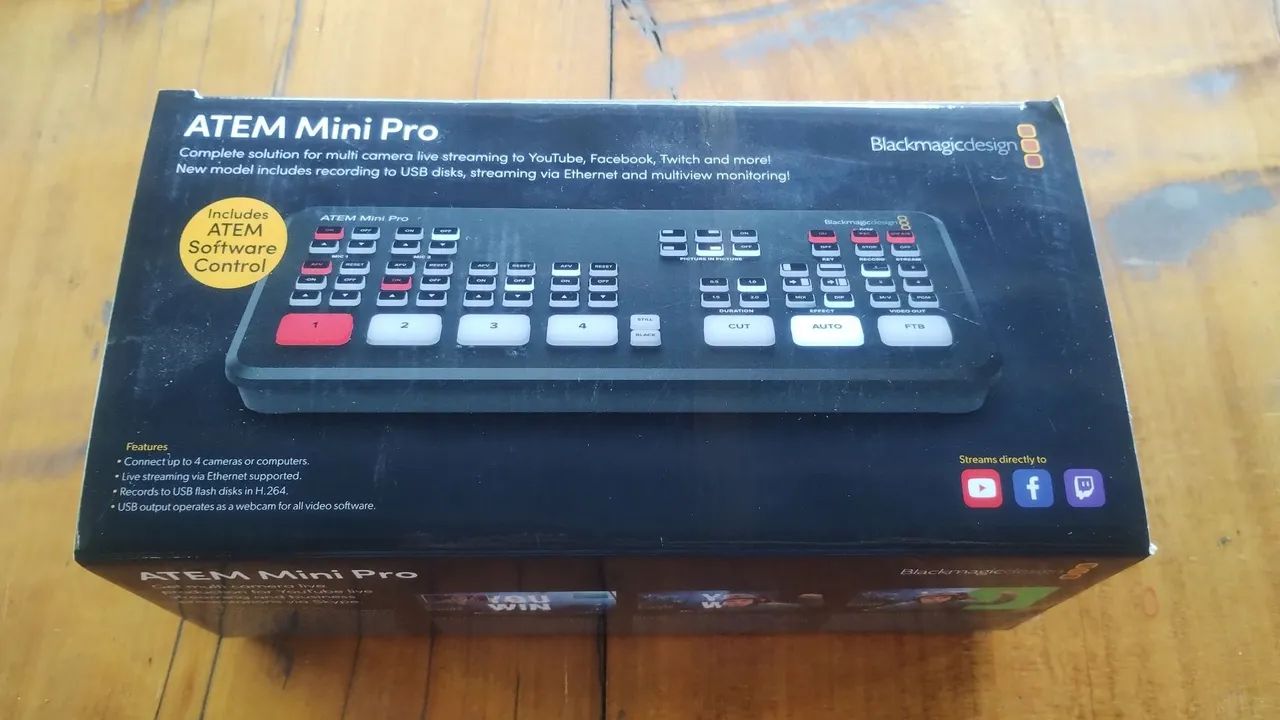 ATEM Mini Pro - Streaming Profissional, na caixa nunca foi usada.