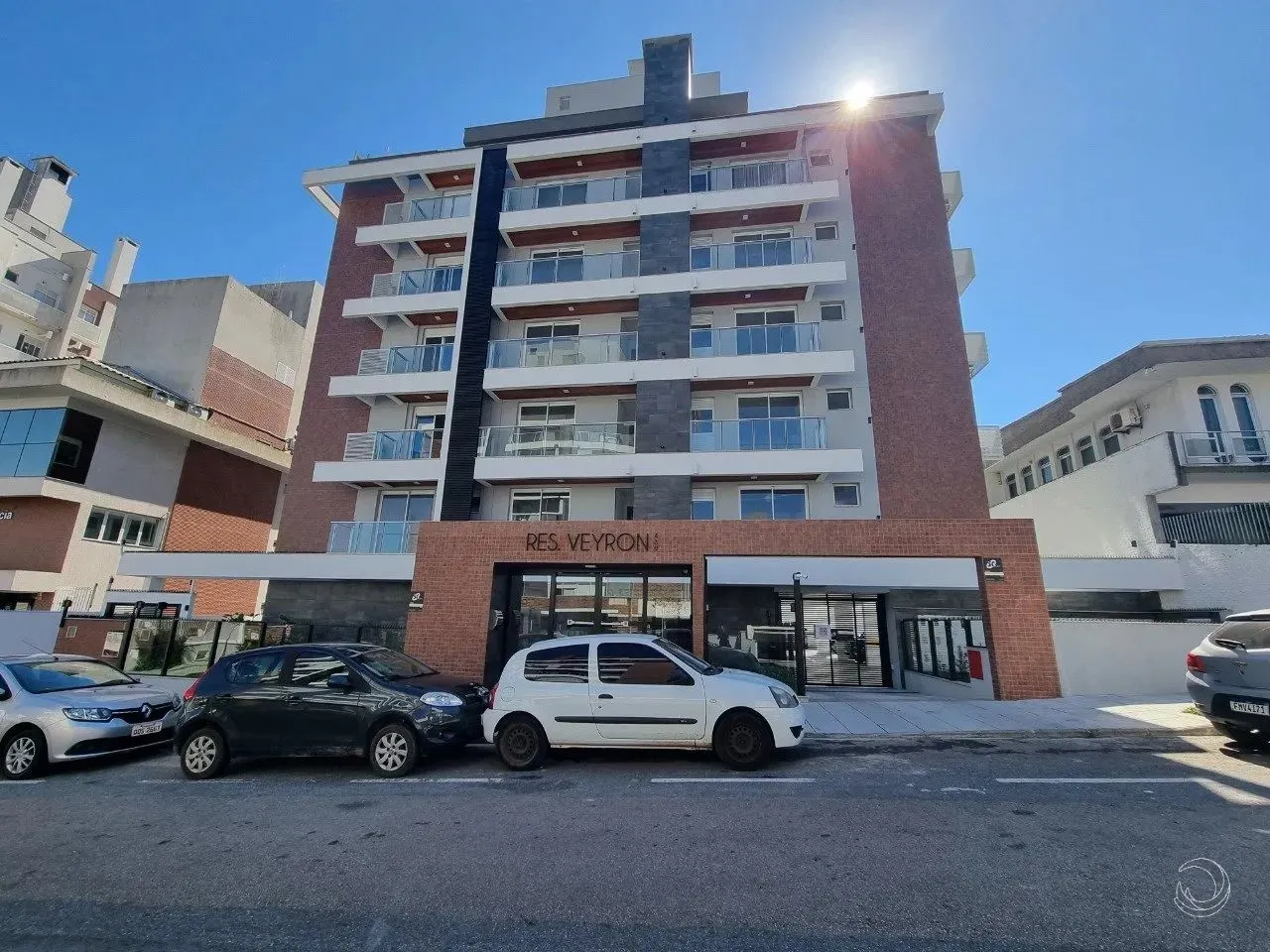 STUDIO NOVO, PRONTO PARA MORAR NO CENTRO DE FLORIPA