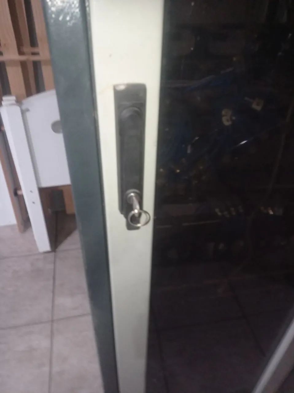 Armário de Rede 19 polegadas - Foto 4