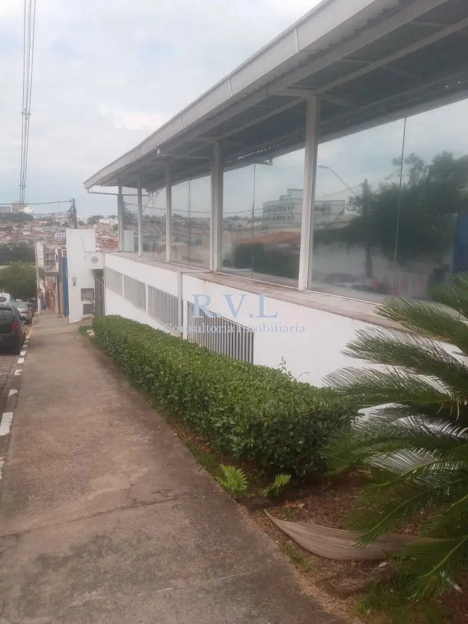Excelente oportunidade: Prédio Comercial para locação no Centro de Atibaia-SP, 929 m²!